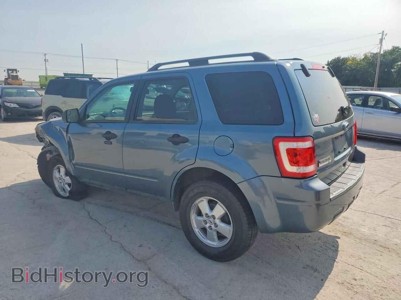 2010 FORD ESCAPE - VIN: 1FMCU0D71AKB28192 - Фото 2