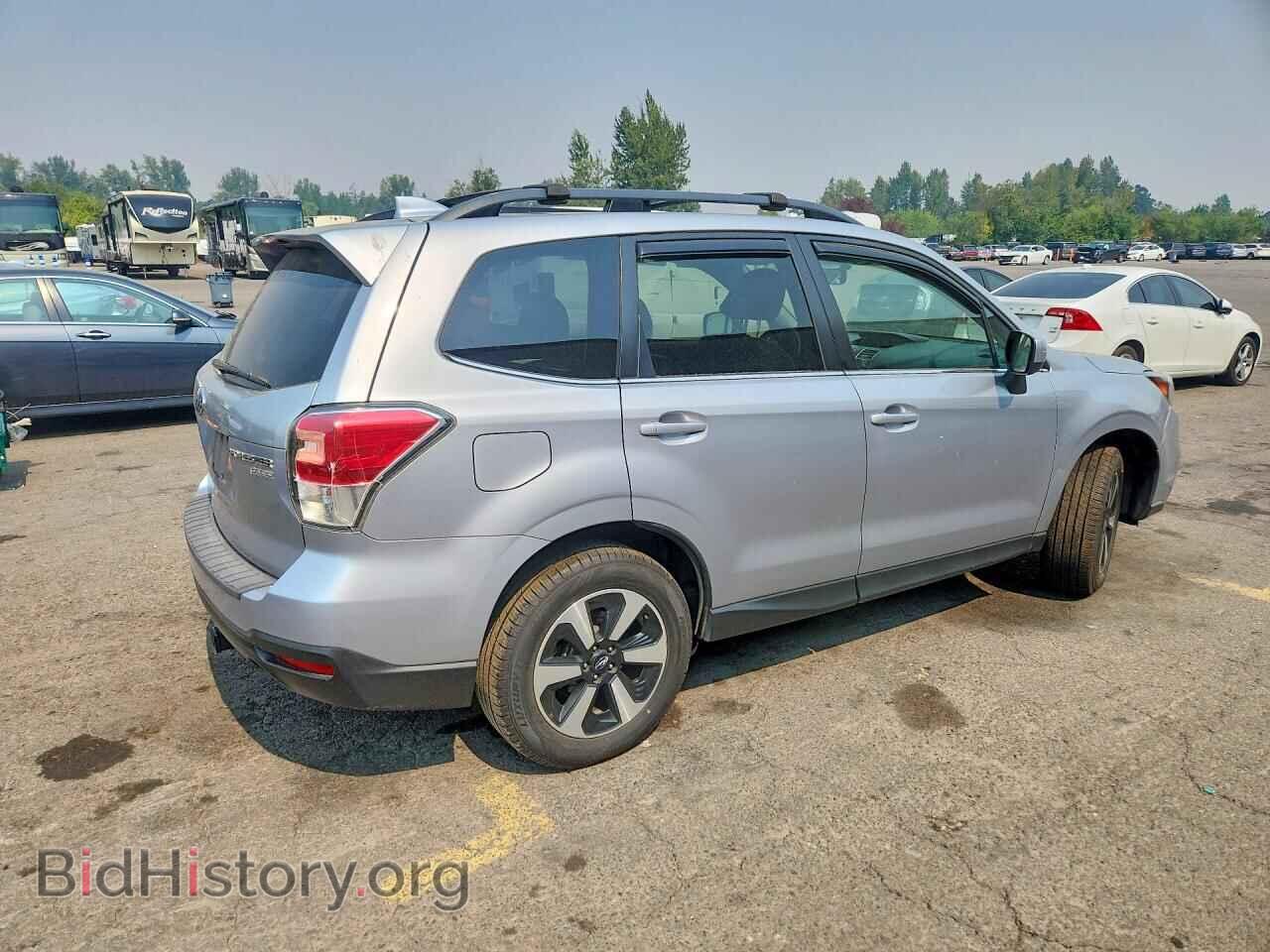 2017 SUBARU FORESTER - VIN: JF2SJAJC2HH416666 - Фото 3