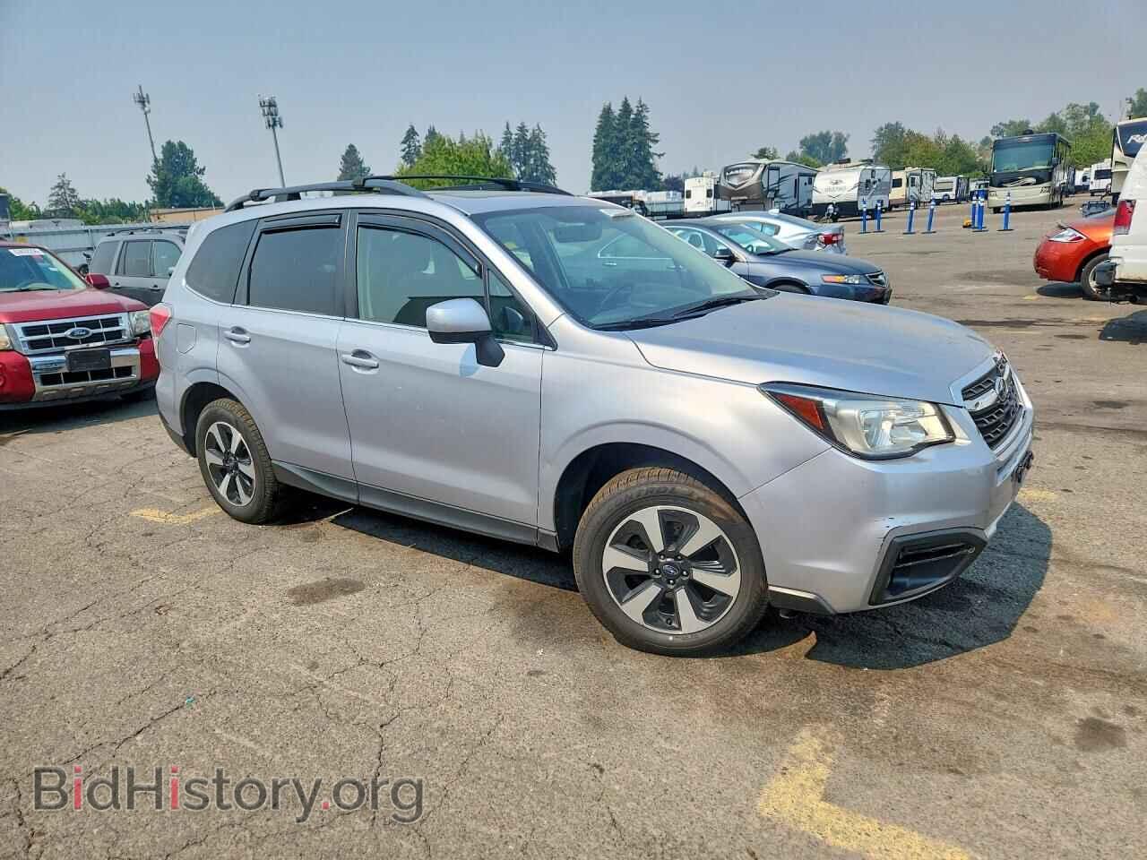 2017 SUBARU FORESTER - VIN: JF2SJAJC2HH416666 - Фото 4