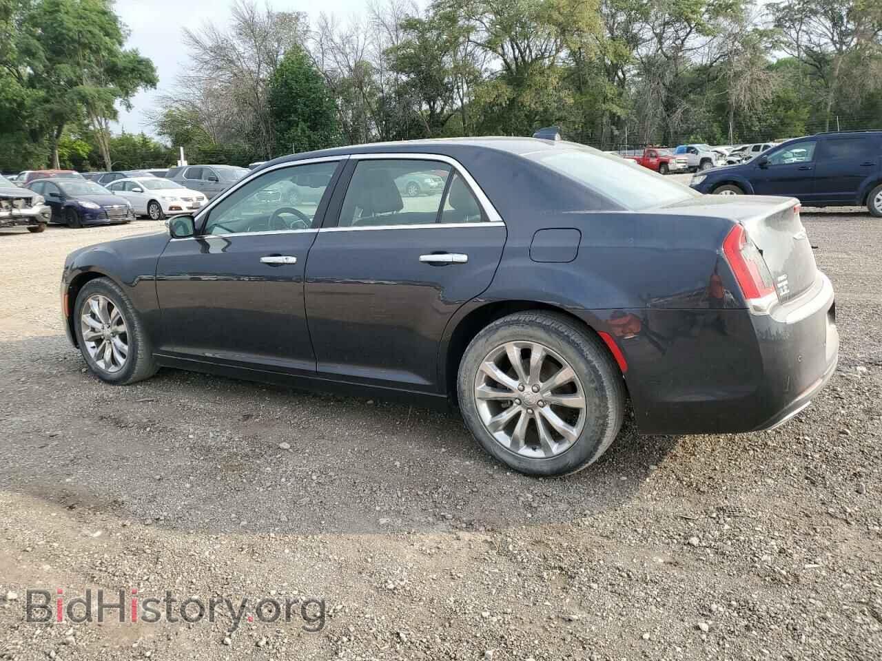 2017 CHRYSLER 300 - VIN: 2C3CCAKG2HH580318 - Фото 2