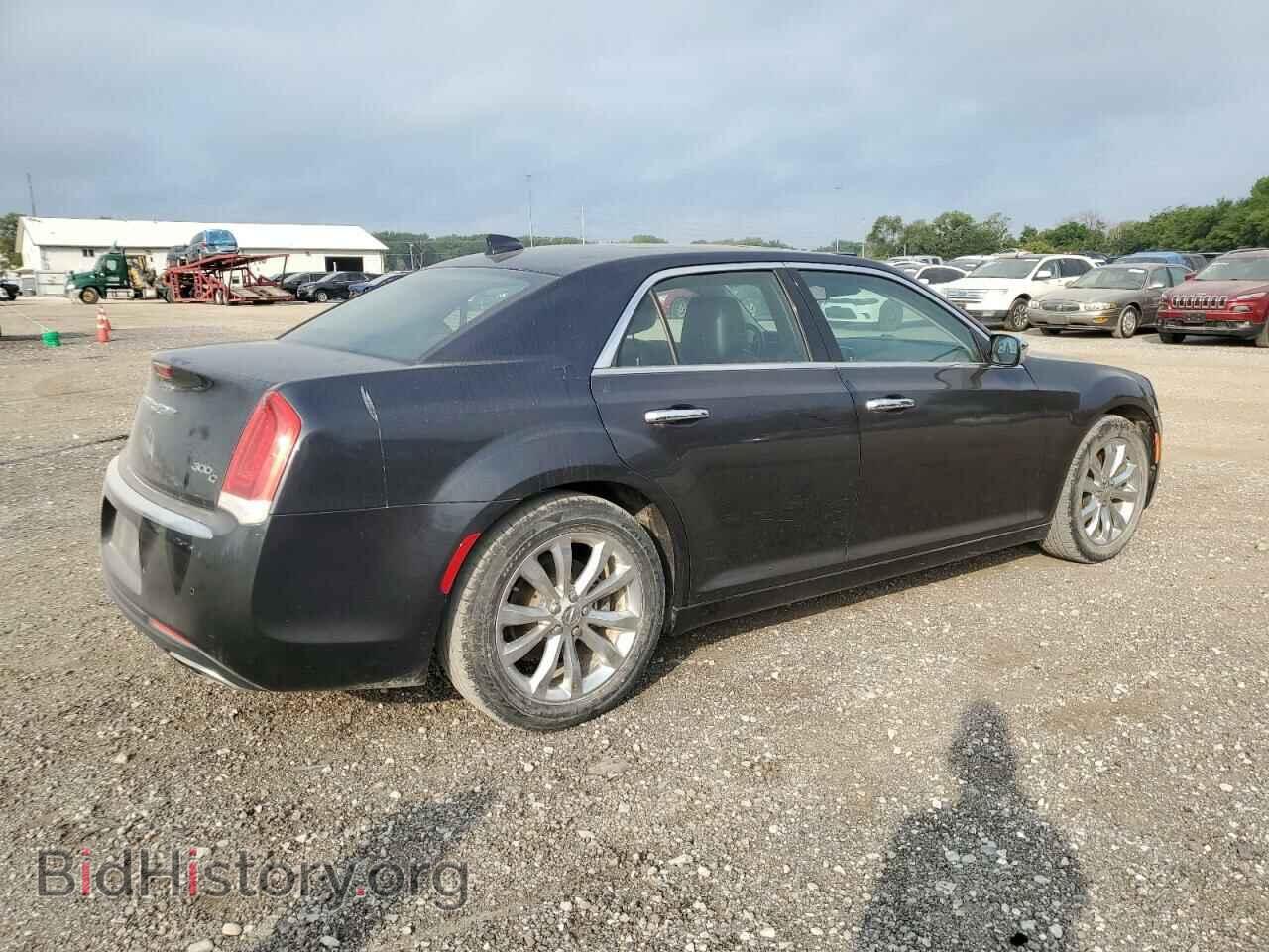 2017 CHRYSLER 300 - VIN: 2C3CCAKG2HH580318 - Фото 3