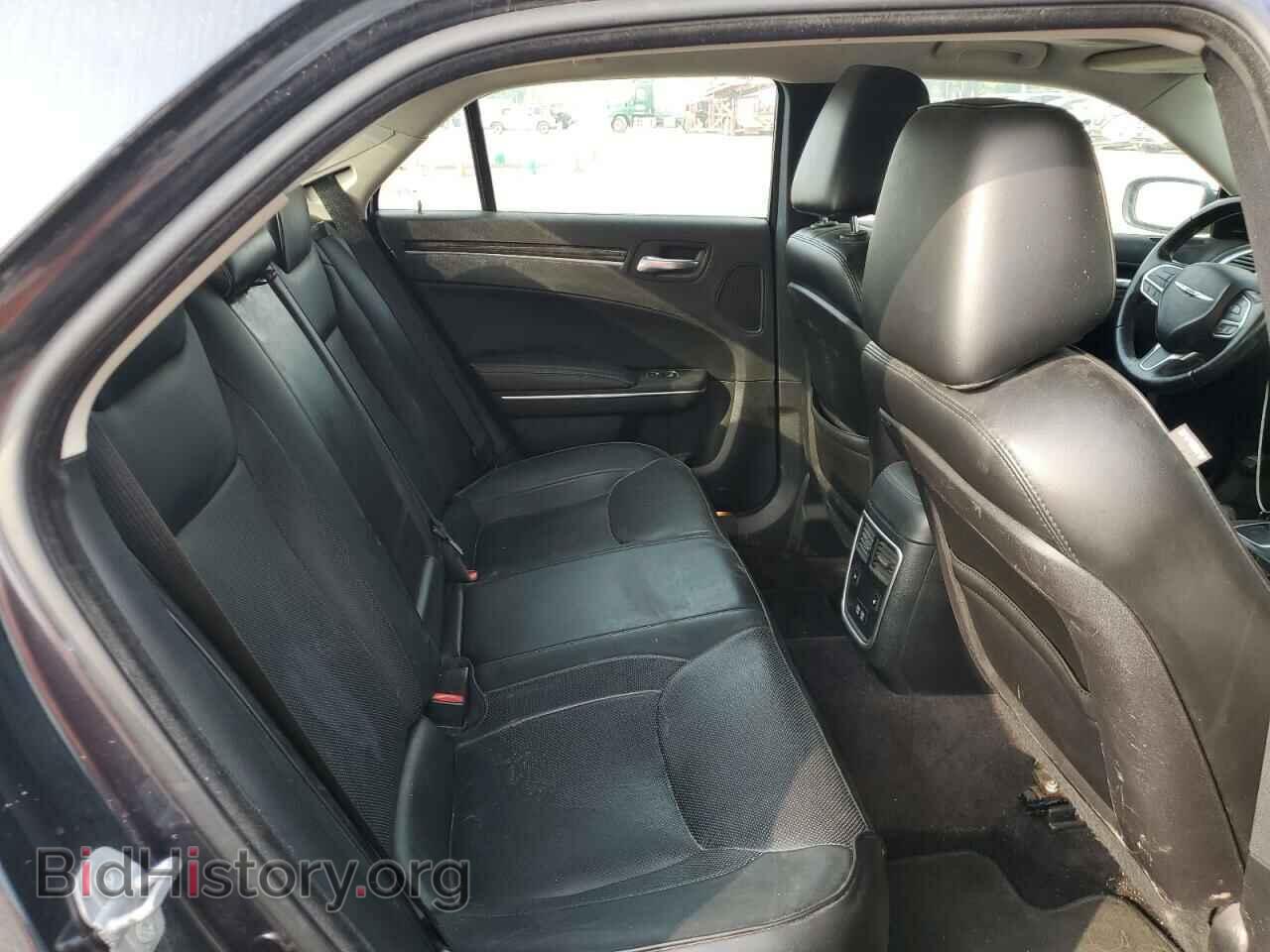 2017 CHRYSLER 300 - VIN: 2C3CCAKG2HH580318 - Фото 10