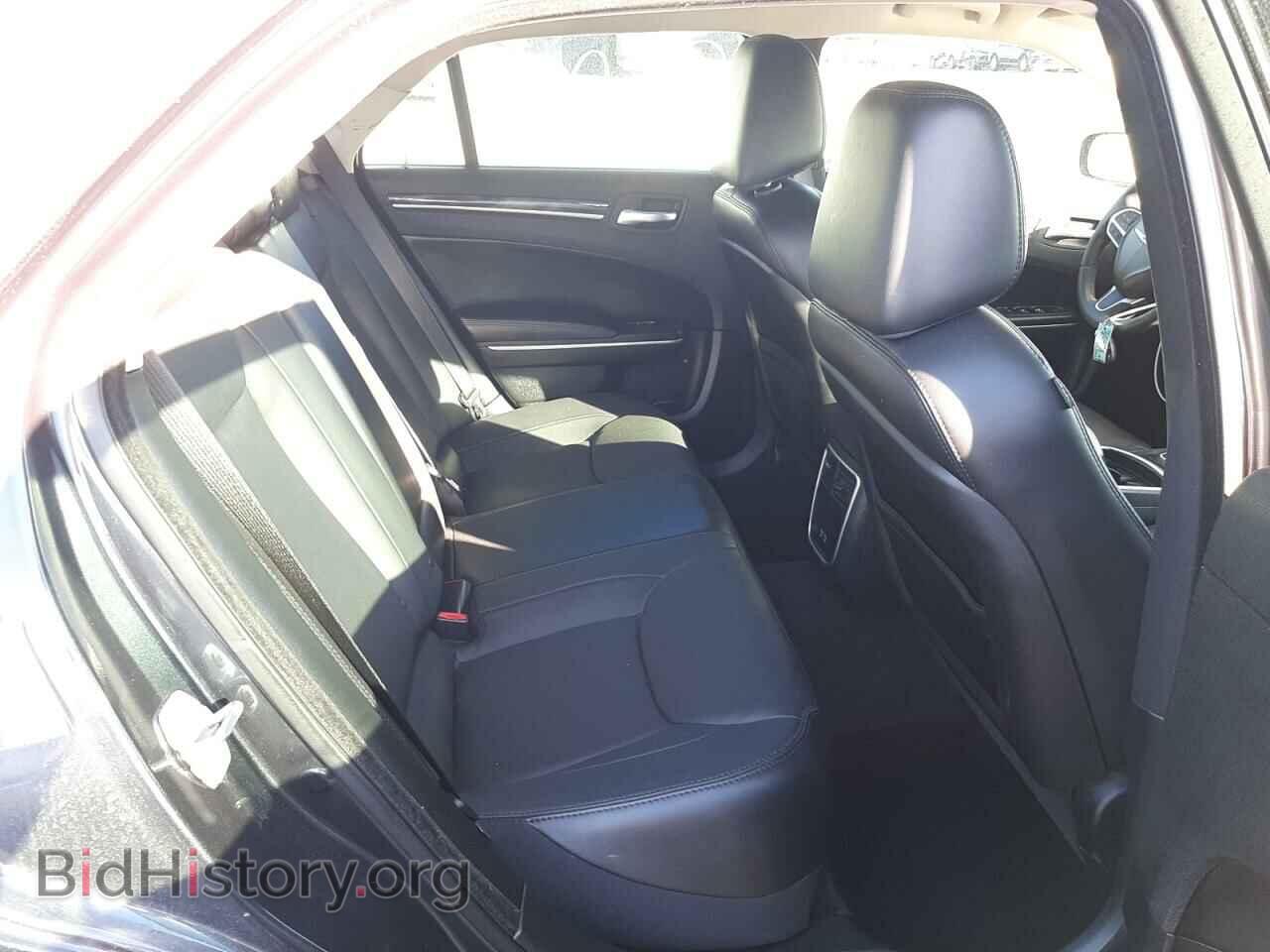 2017 CHRYSLER 300 - VIN: 2C3CCAAG0HH560196 - Фото 6