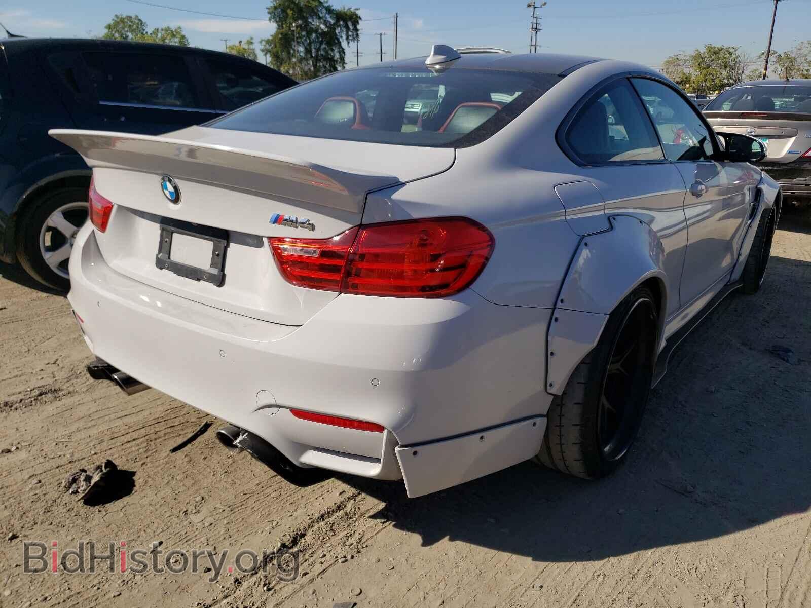 2015 BMW M4 - VIN: WBS3R9C53FK334768 - Фото 4