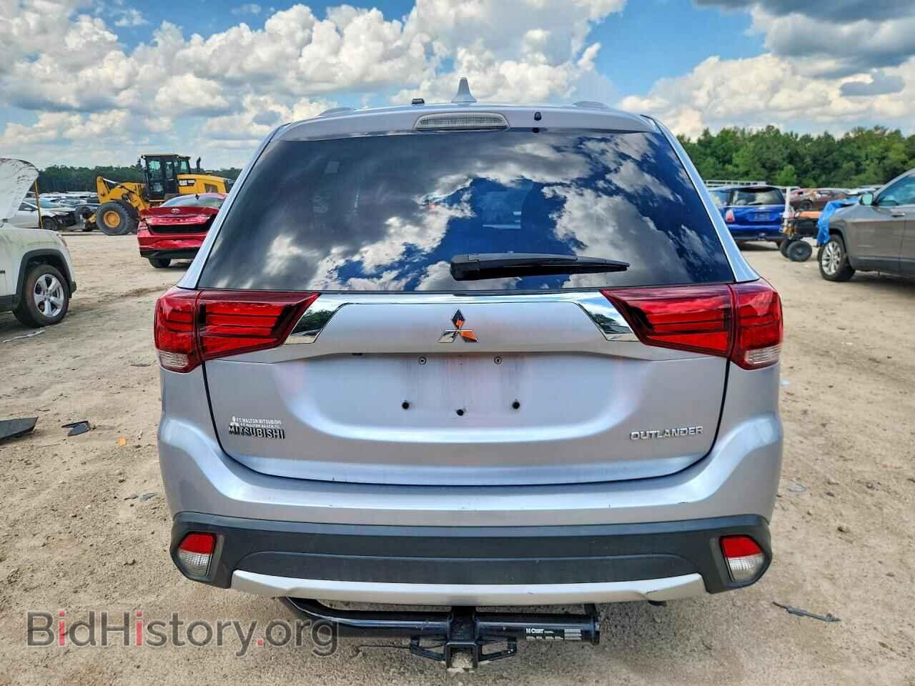 2017 MITSUBISHI OUTLANDER - VIN: JA4AD2A32HZ014996 - Photo 6