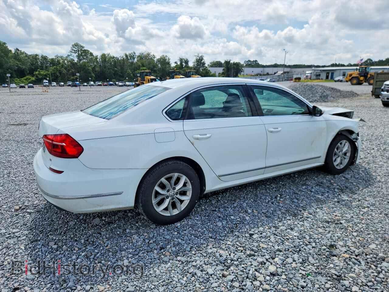 2016 VOLKSWAGEN PASSAT - VIN: 1VWAT7A36GC007747 - Photo 3