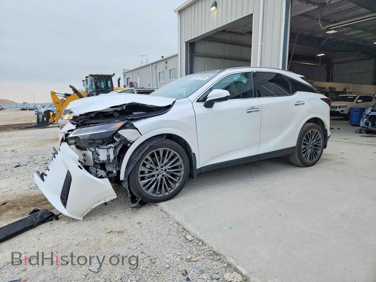 Фотография 2T2BBMCA3SC087041 - LEXUS UNKNOWN 2025