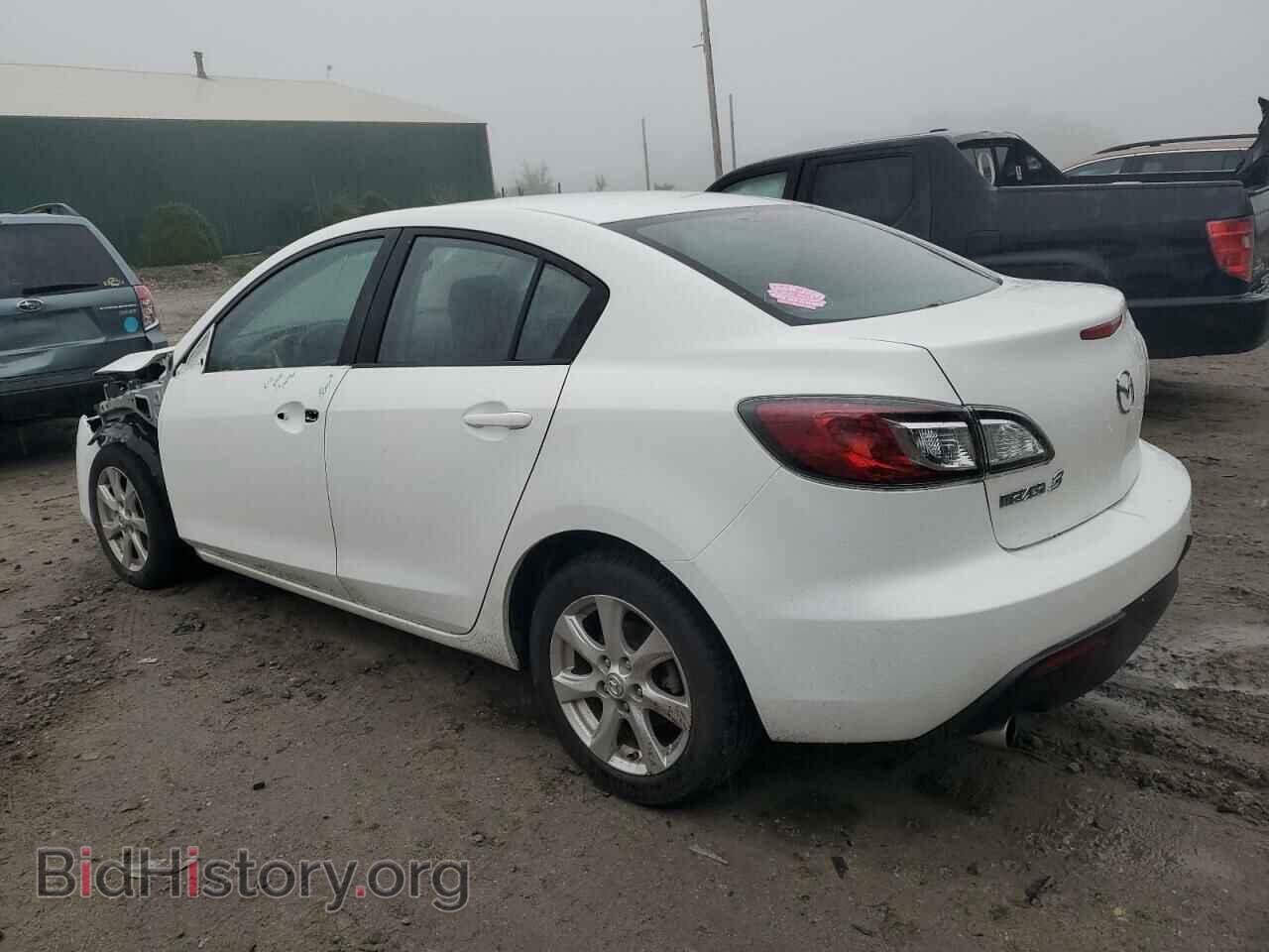 2011 MAZDA 3 - VIN: JM1BL1VG5B1421611 - Фото 2