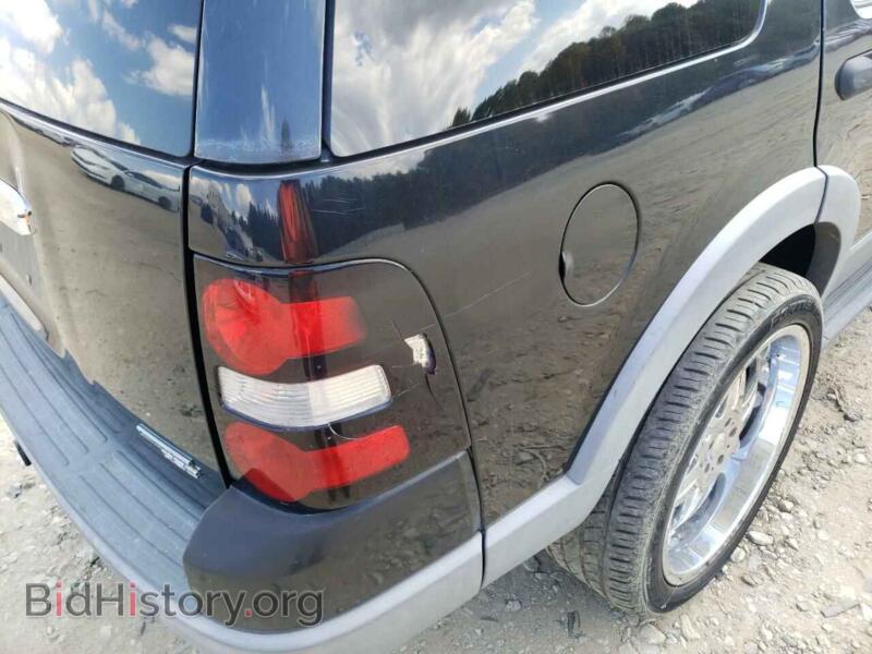2006 Ford EXPLORER (VIN 1FMEU63E06UA60037) — фото 9 из 10