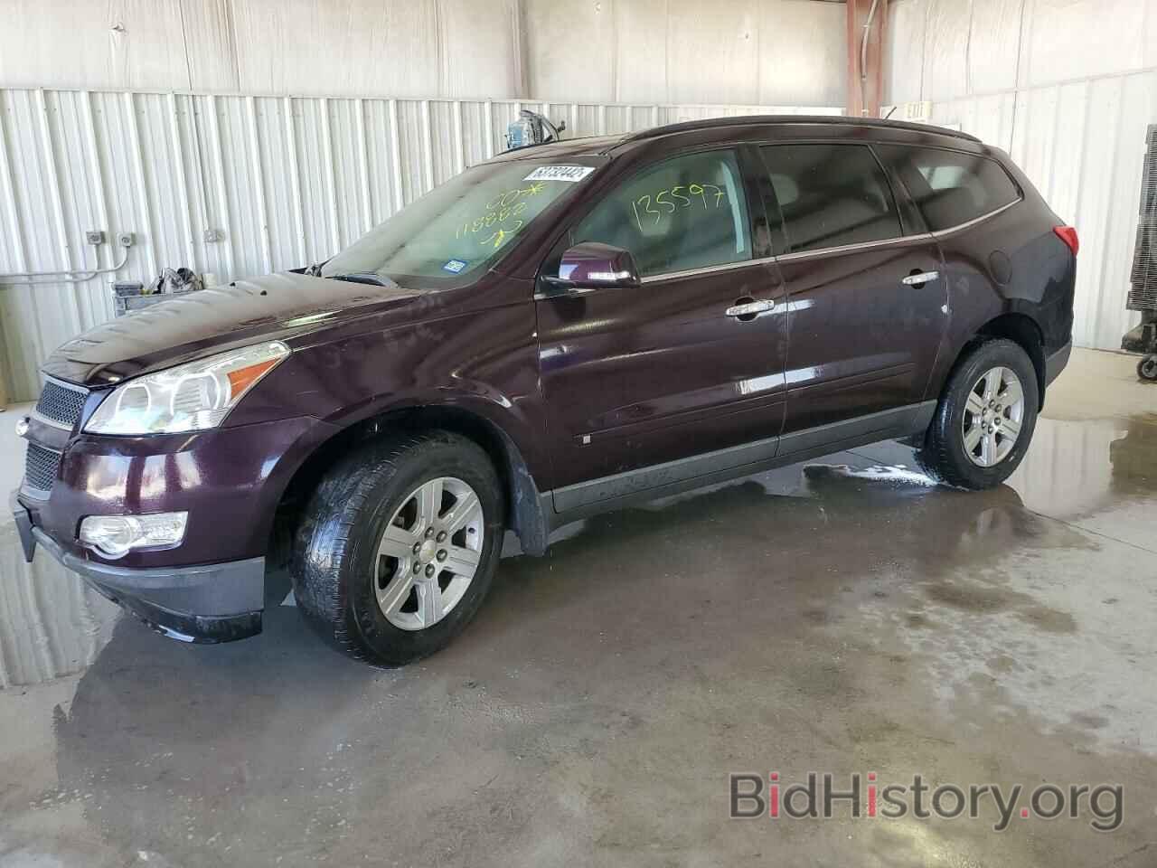 Photo 1GNLVGED1AS118882 - CHEVROLET TRAVERSE 2010