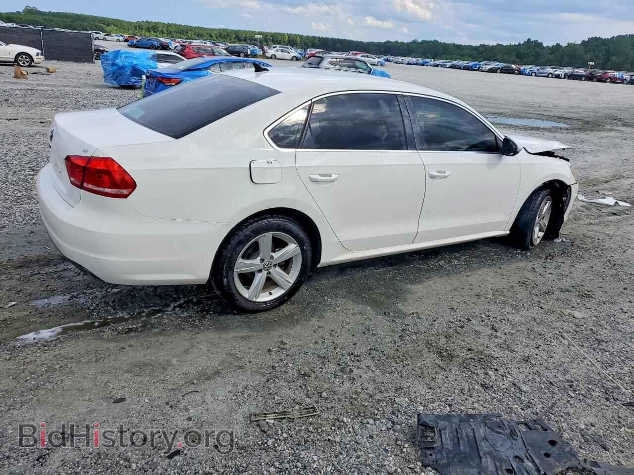 2012 VOLKSWAGEN PASSAT - VIN: 1VWBH7A32CC060672 - Photo 3
