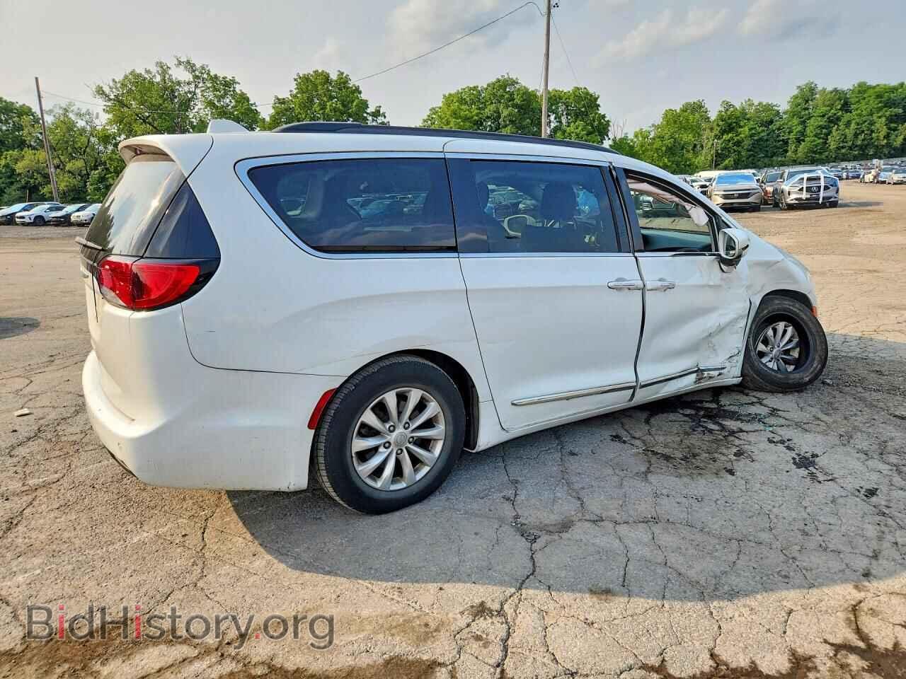 2017 CHRYSLER PACIFICA - VIN: 2C4RC1BG5HR756911 - Photo 3