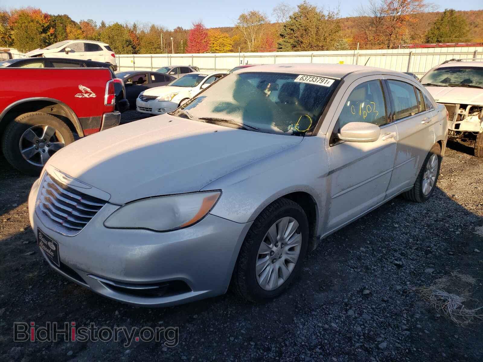 2011 CHRYSLER 200 - VIN: 1C3BC4FB7BN566666 - Фото 2