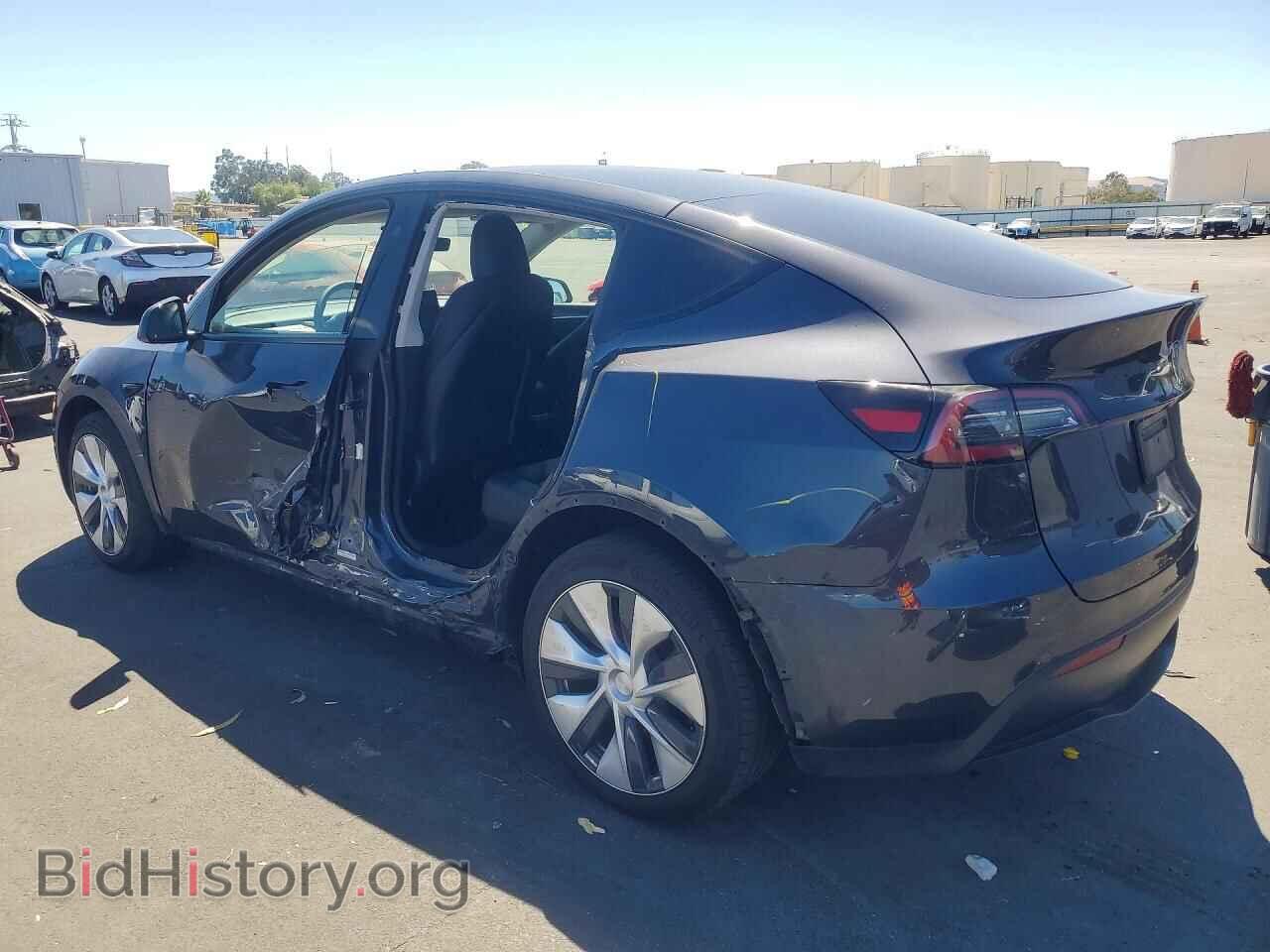 2024 TESLA MODEL Y - VIN: 7SAYGDEEXRF025256 - Фото 2