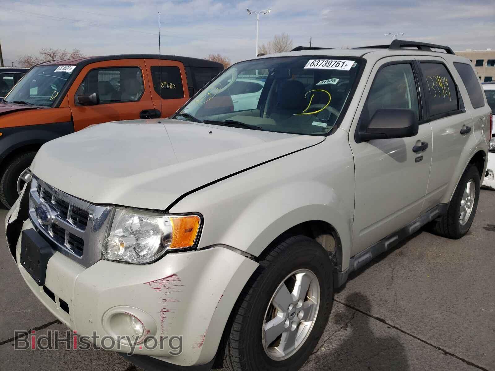 2009 FORD ESCAPE - VIN: 1FMCU03799KC80928 - Фото 2