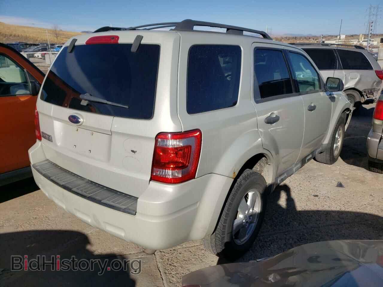 2009 FORD ESCAPE - VIN: 1FMCU03799KC80928 - Фото 4