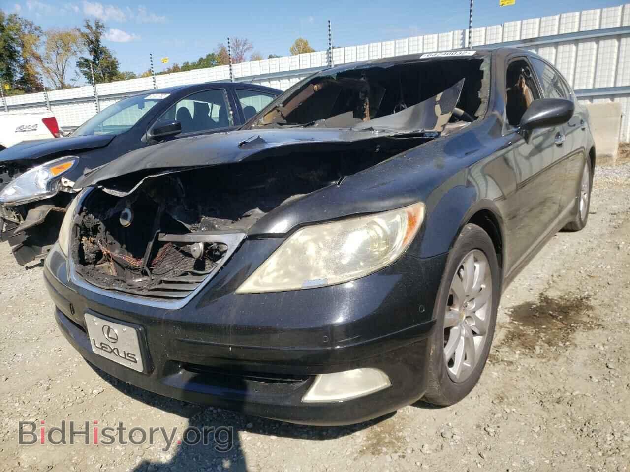 2007 LEXUS LS460 - VIN: JTHBL46F075039072 - Photo 2