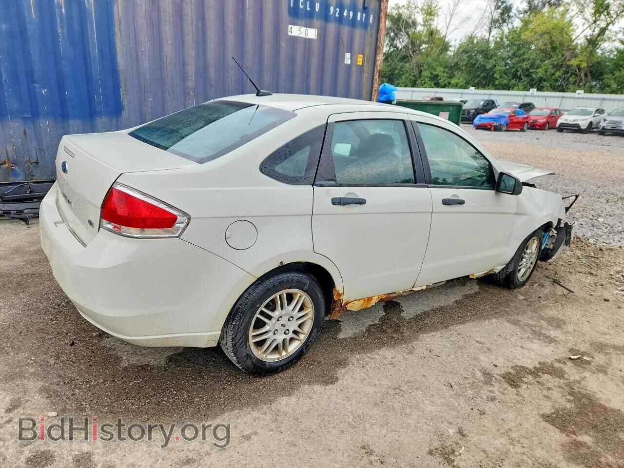 2011 FORD FOCUS - VIN: 1FAHP3FN7BW204013 - Photo 3
