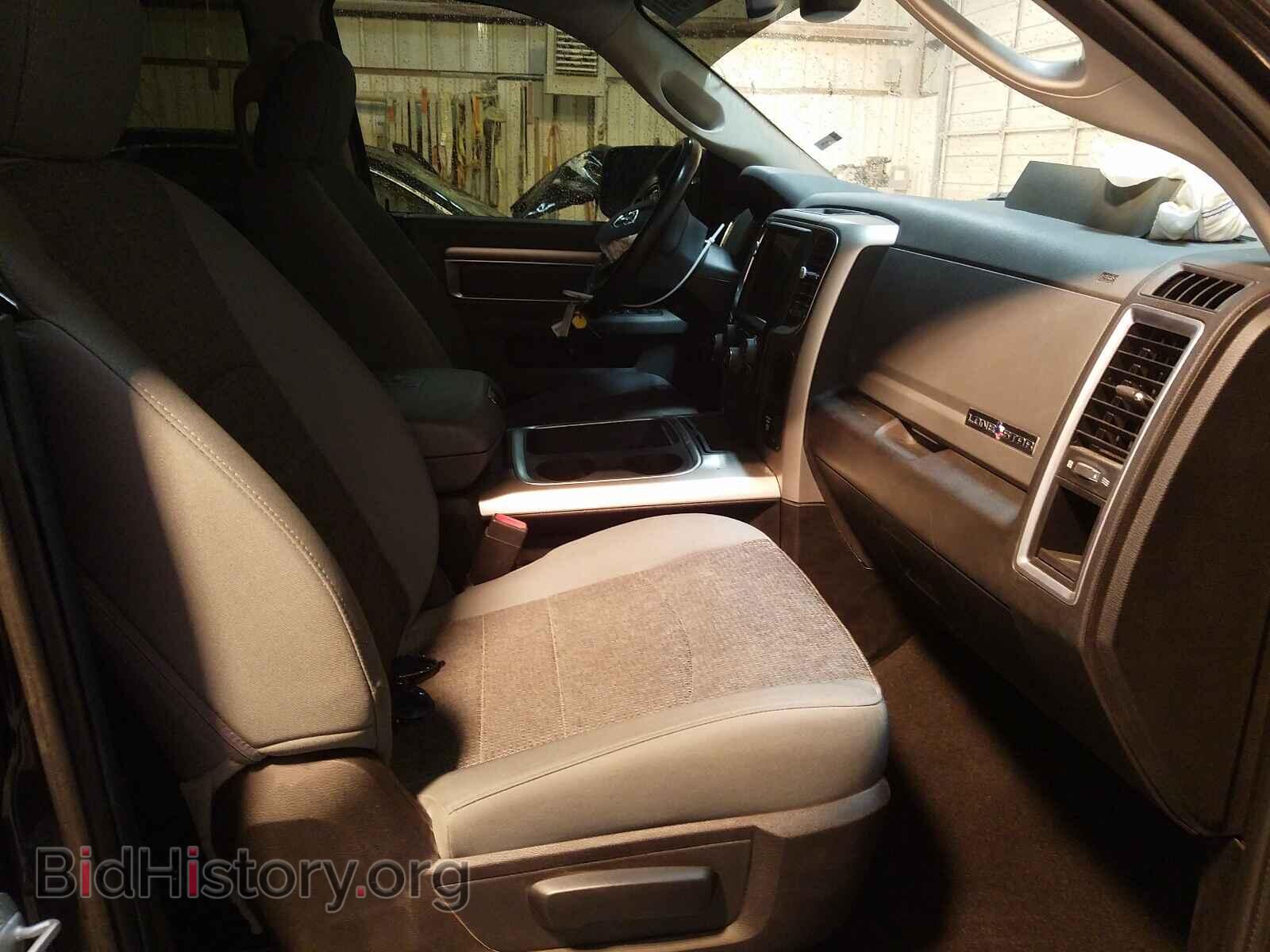 2019 RAM 1500 - VIN: 1C6RR6LT7KS526050 - Фото 5
