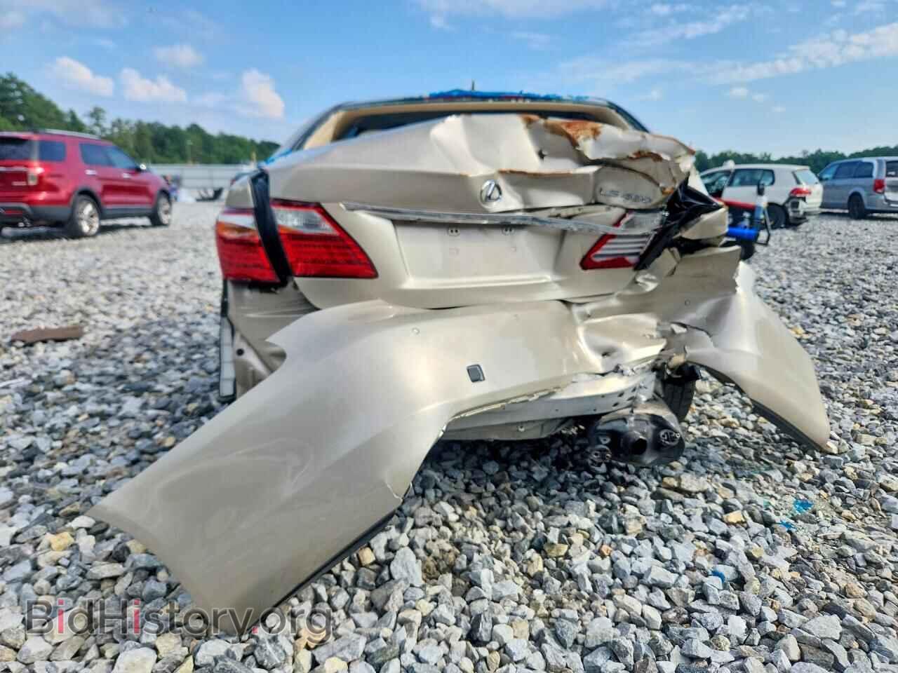2011 LEXUS LS460 - VIN: JTHBL5EF6B5106130 - Photo 6