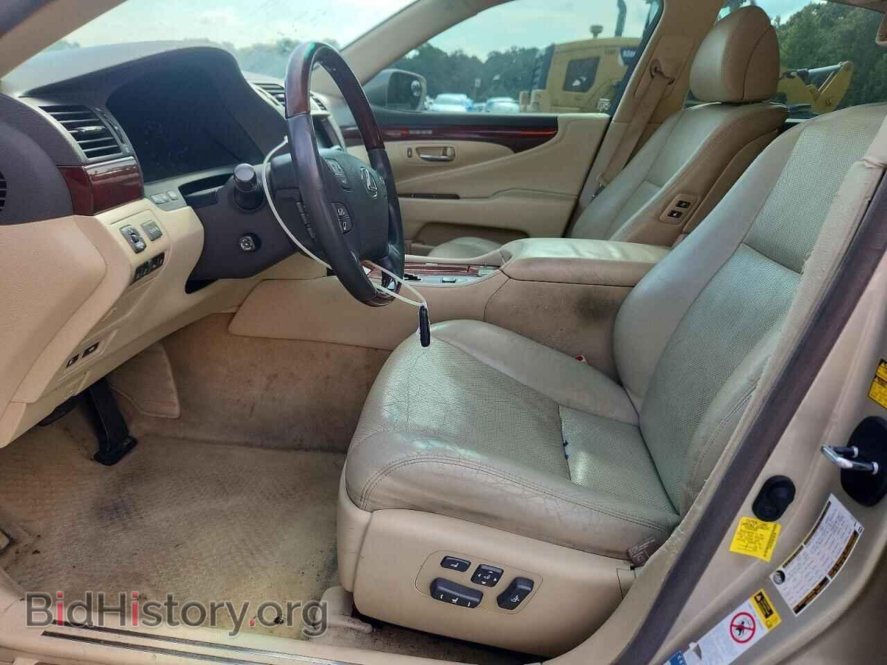 2011 LEXUS LS460 - VIN: JTHBL5EF6B5106130 - Photo 7