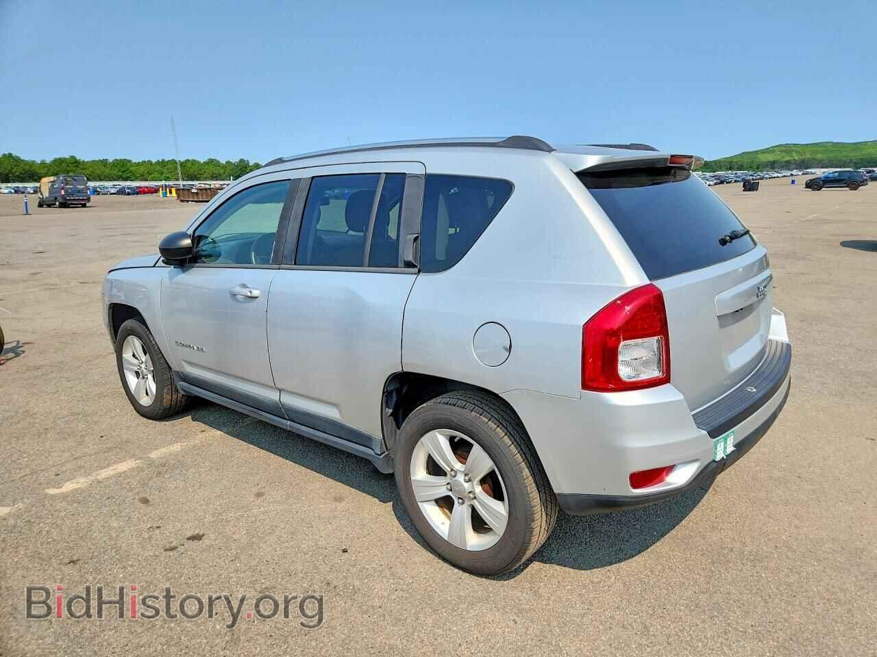 2011 JEEP COMPASS - VIN: 1J4NT1FB6BD241062 - Photo 2
