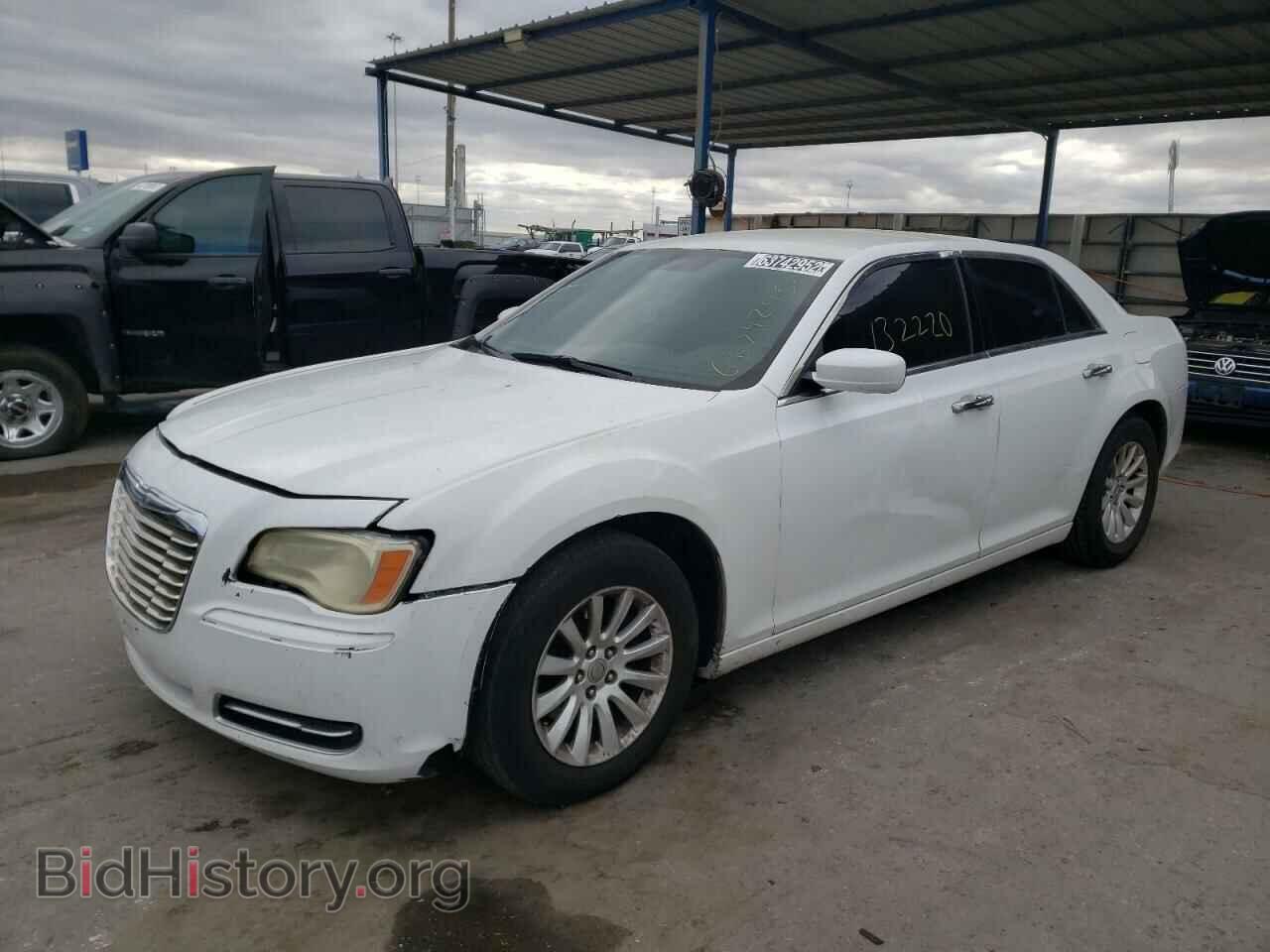 2012 CHRYSLER 300 - VIN: 2C3CCAAG6CH113882 - Фото 2