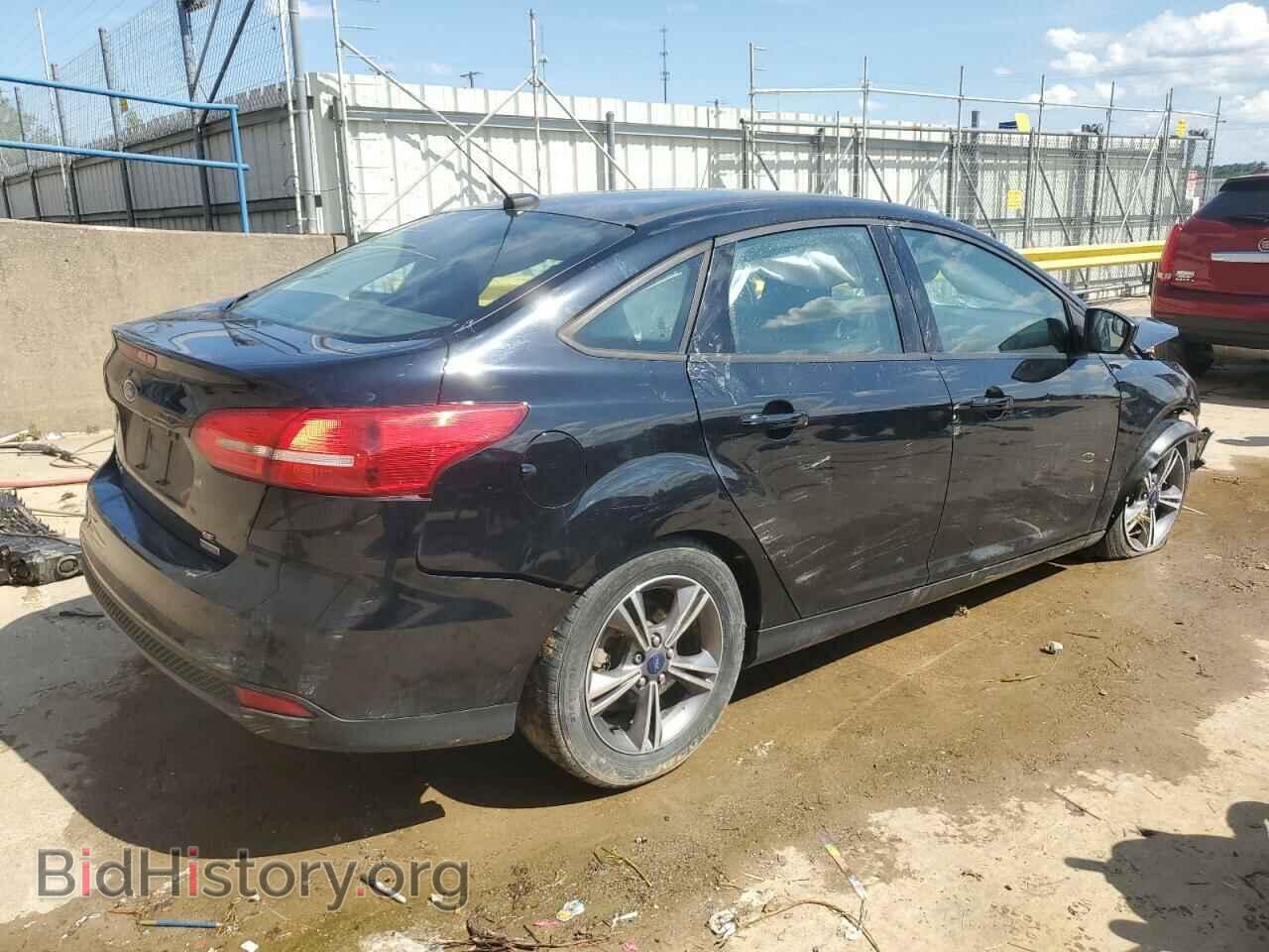 2018 FORD FOCUS - VIN: 1FADP3FE7JL215995 - Фото 3