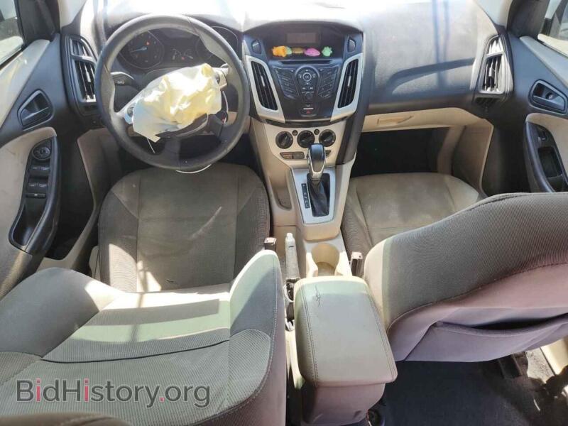 2012 Ford FOCUS (VIN 1FAHP3F27CL192129) — фото 8 из 14
