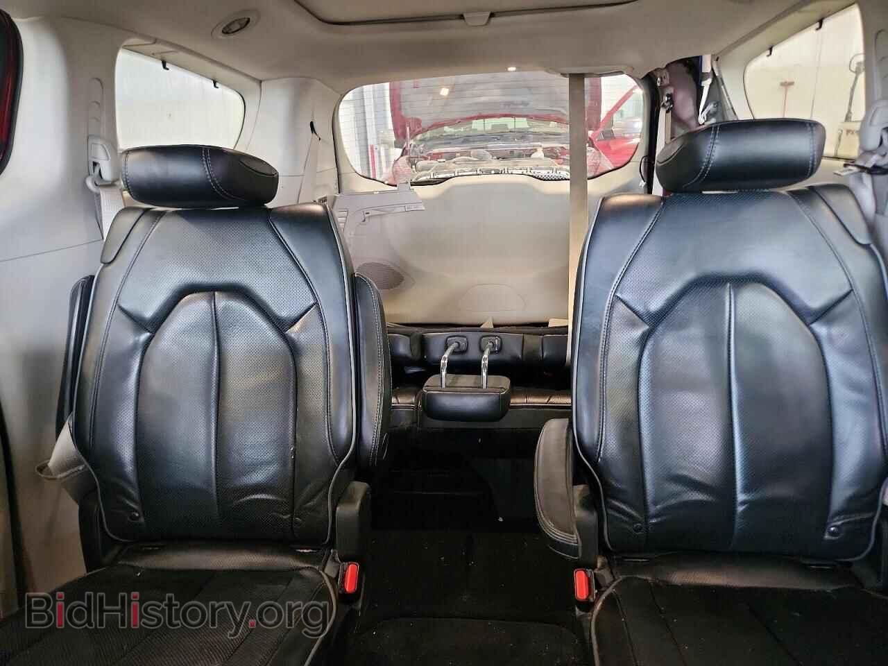2018 CHRYSLER PACIFICA - VIN: 2C4RC1GG4JR260755 - Photo 10