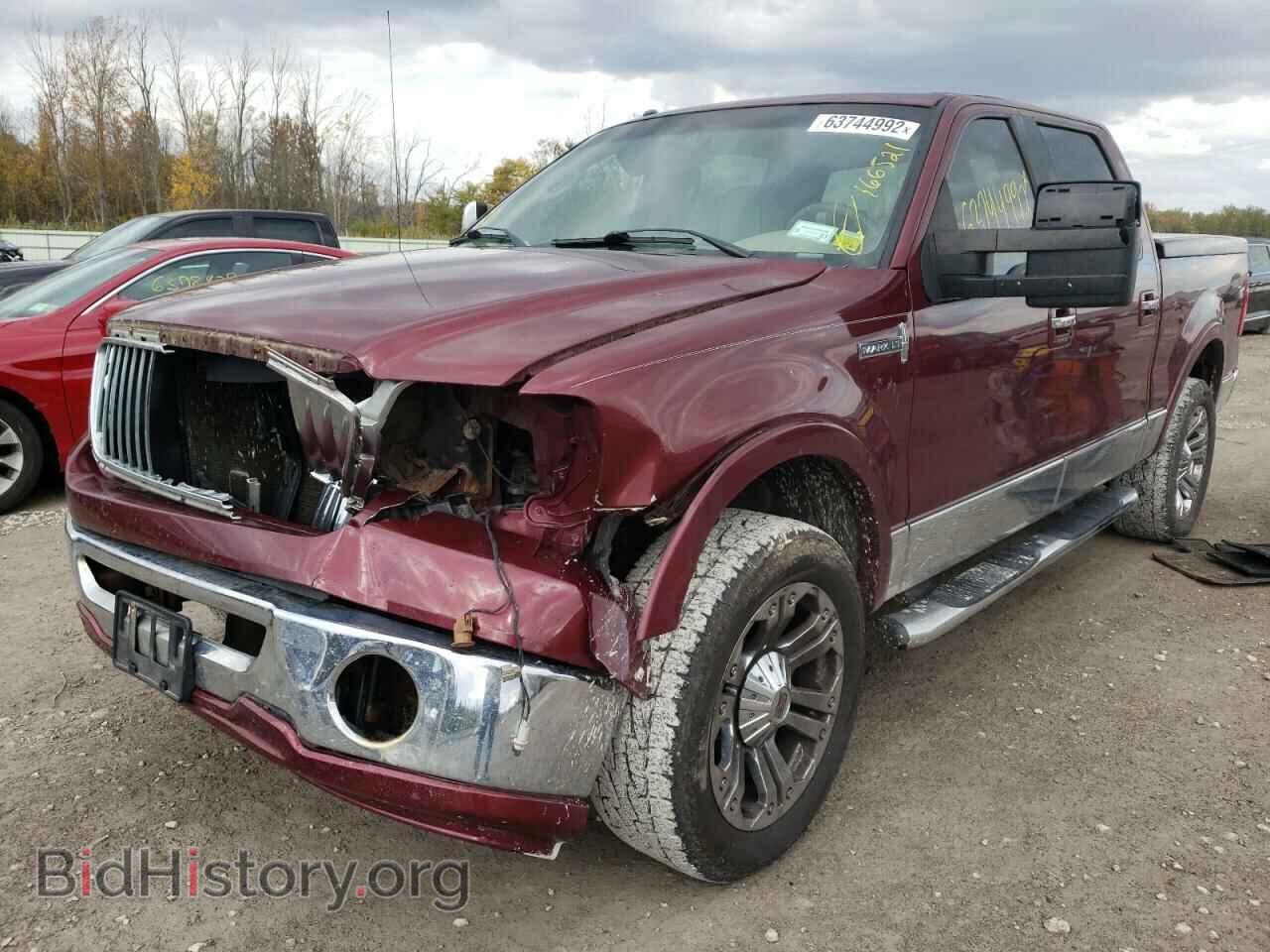 2006 LINCOLN MARK LT - VIN: 5LTPW18596FJ23916 - Фото 2