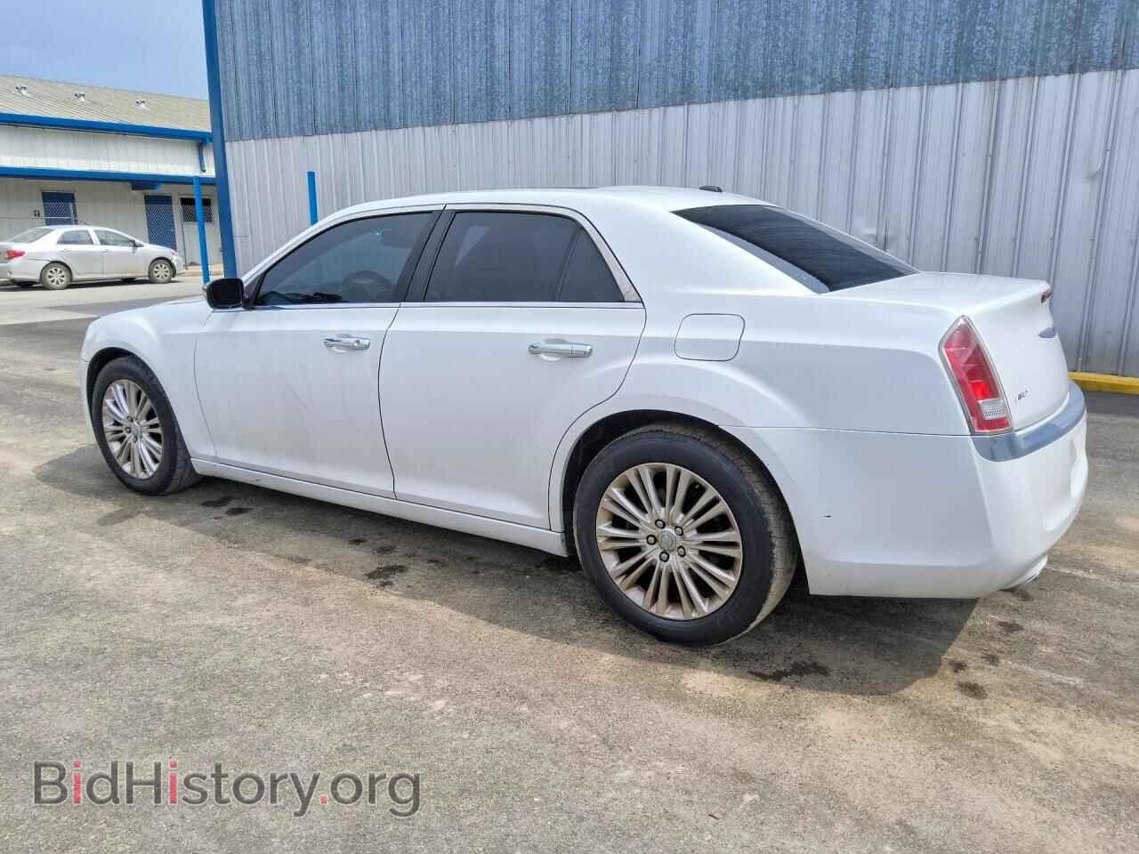 2012 CHRYSLER 300 - VIN: 2C3CCAHG6CH115900 - Photo 2