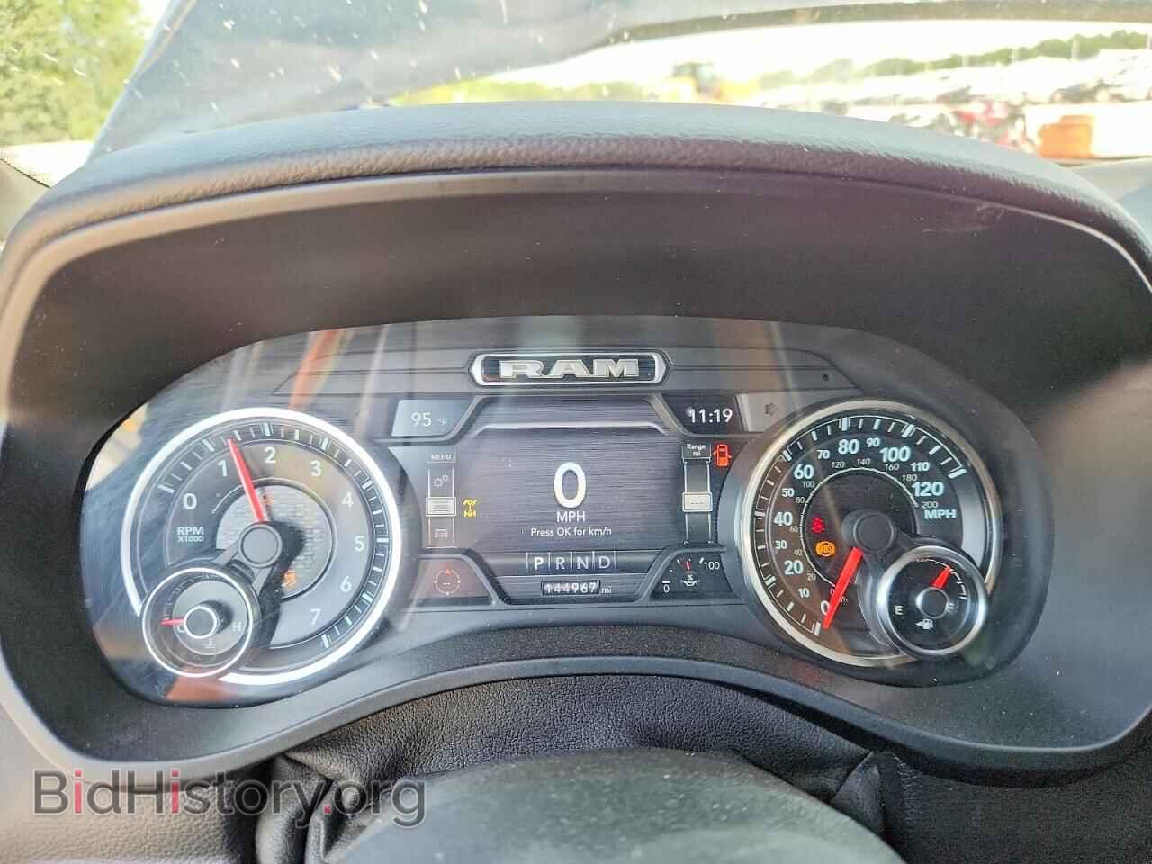2019 RAM 1500 - VIN: 1C6SRFFT8KN585393 - Фото 9