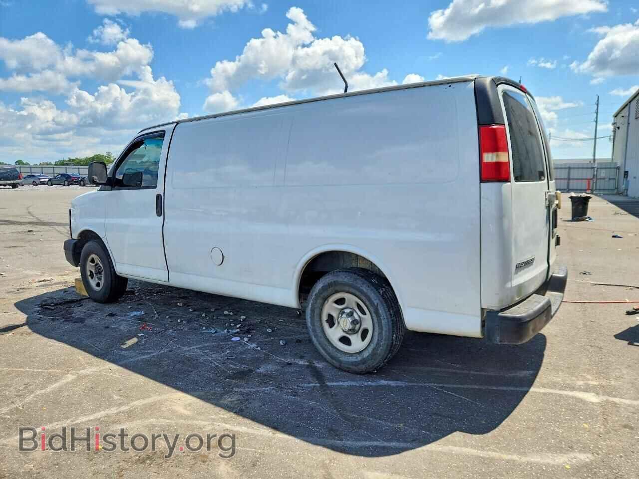 2007 CHEVROLET EXPRESS - VIN: 1GCFG15X971102998 - Фото 2