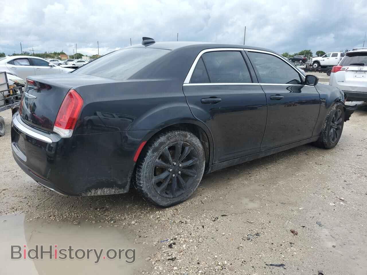 2015 CHRYSLER 300 - VIN: 2C3CCARG9FH854052 - Фото 3