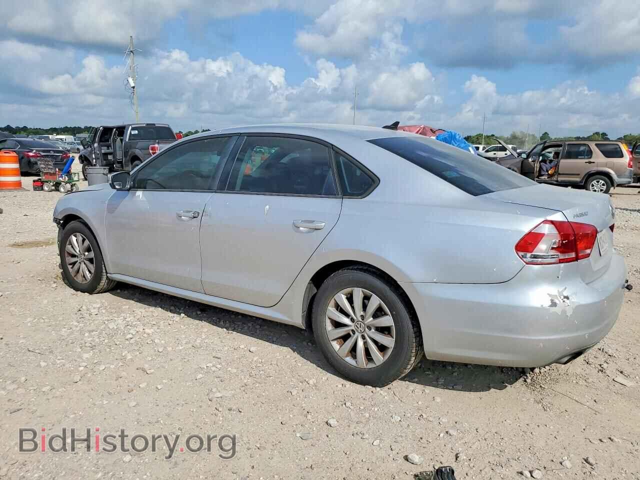 2015 VOLKSWAGEN PASSAT - VIN: 1VWAT7A31FC002731 - Фото 2