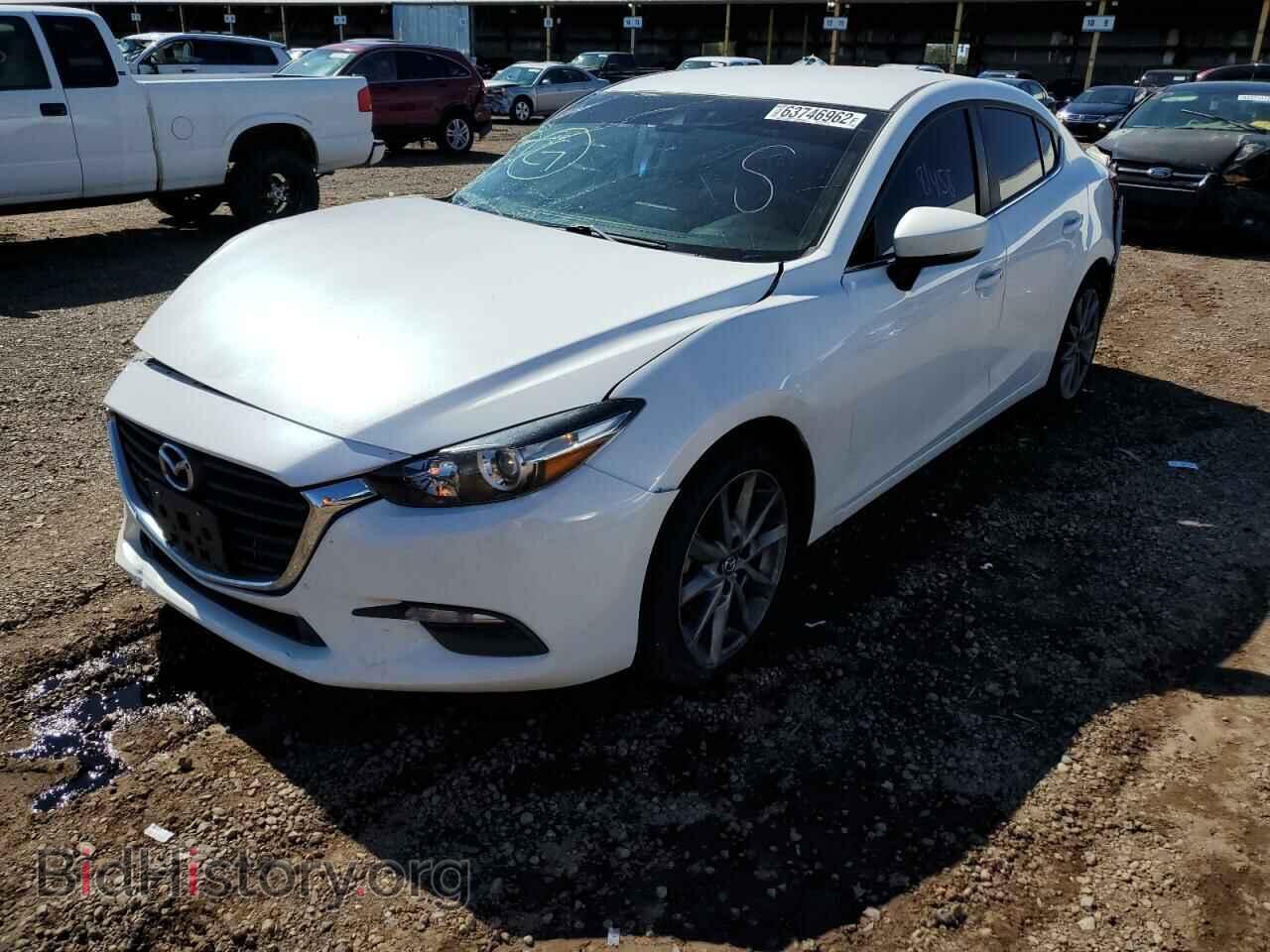 2018 MAZDA 3 - VIN: 3MZBN1V37JM167826 - Фото 2