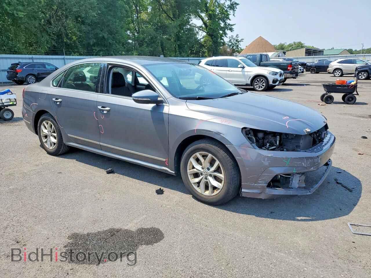 2017 VOLKSWAGEN PASSAT - VIN: 1VWAT7A38HC031839 - Фото 4