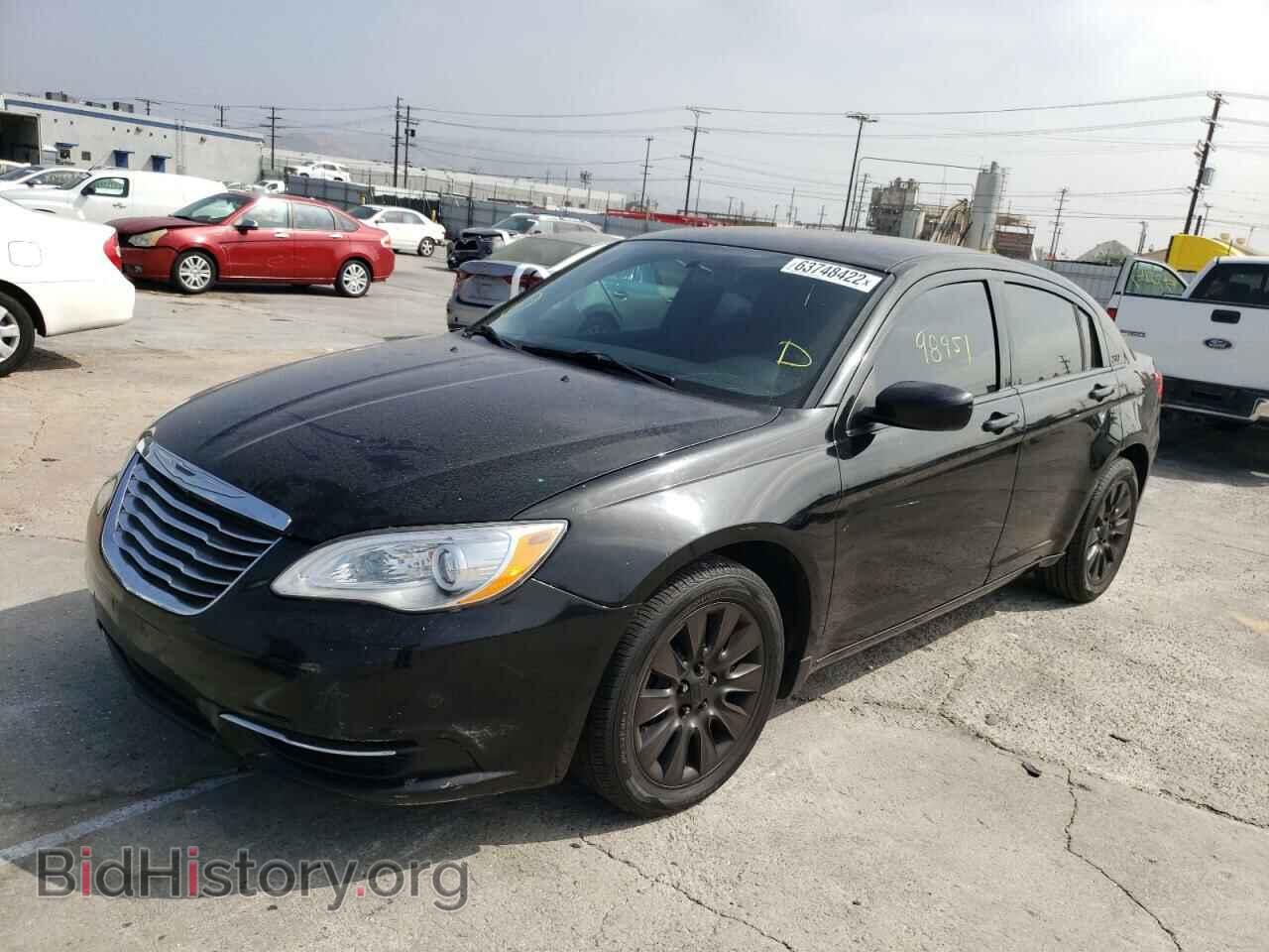 2013 CHRYSLER 200 - VIN: 1C3CCBAB9DN647106 - Фото 2