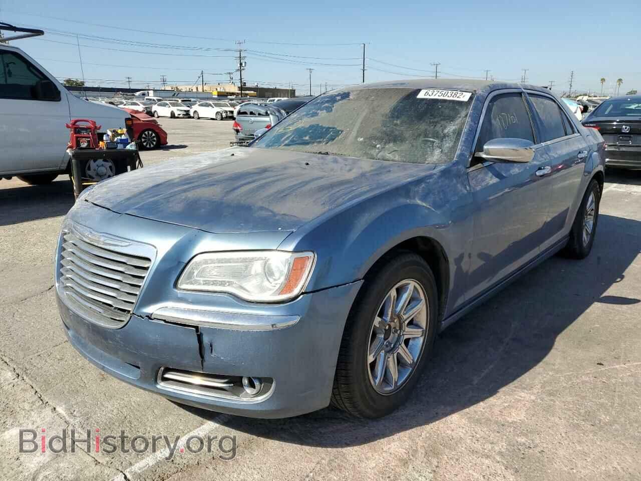 2011 CHRYSLER 300 - VIN: 2C3CA5CG4BH582901 - Фото 2