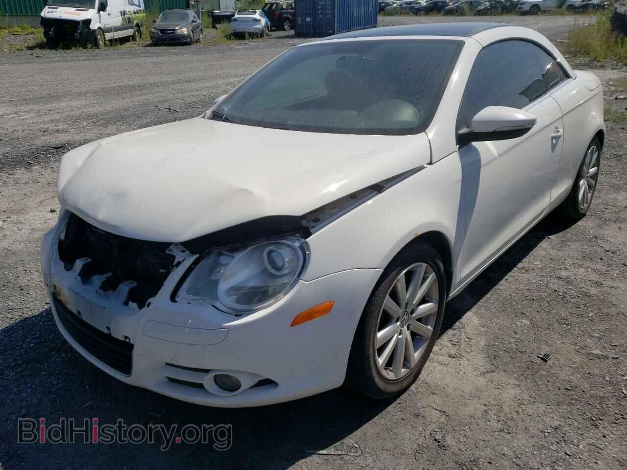 Photo WVWBD7AH8BV005219 - VOLKSWAGEN EOS 2011