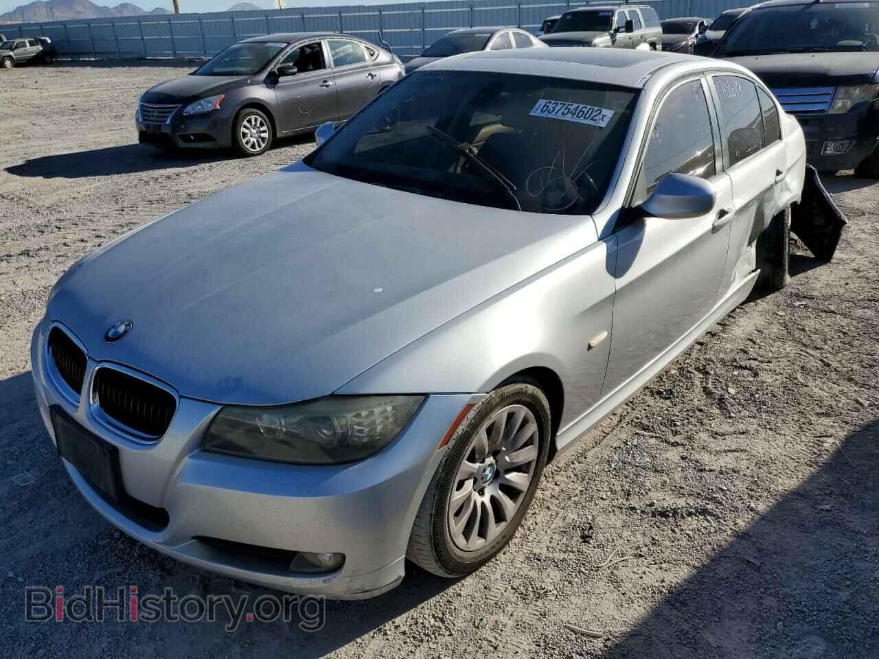 2009 BMW 3 SERIES - VIN: WBAPH53509A434709 - Фото 2