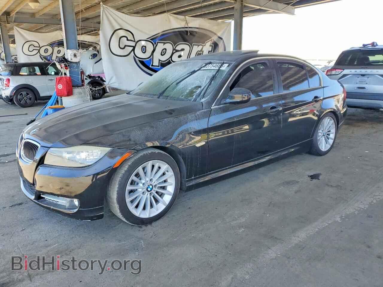 Фотография WBAPN7C58BA949208 - BMW 3 SERIES 2011