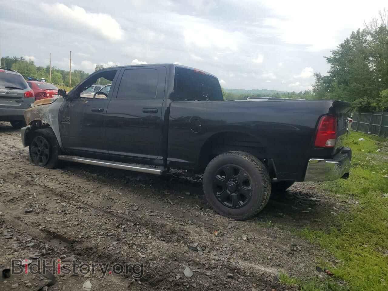 2015 RAM All Models - VIN: 3C6UR5CJ2FG502142 - Фото 2