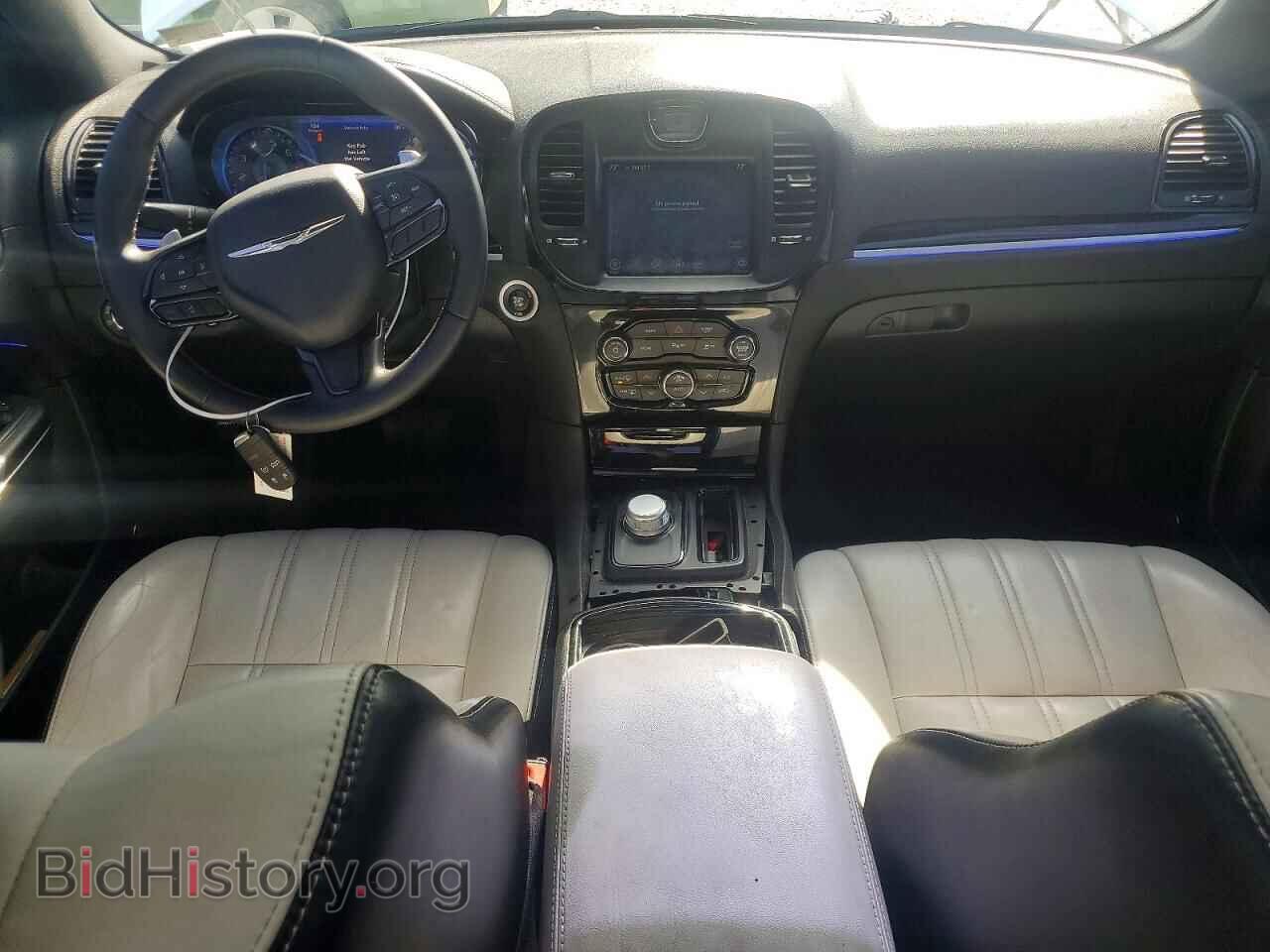 2017 CHRYSLER 300 - VIN: 2C3CCAGG0HH582660 - Photo 8