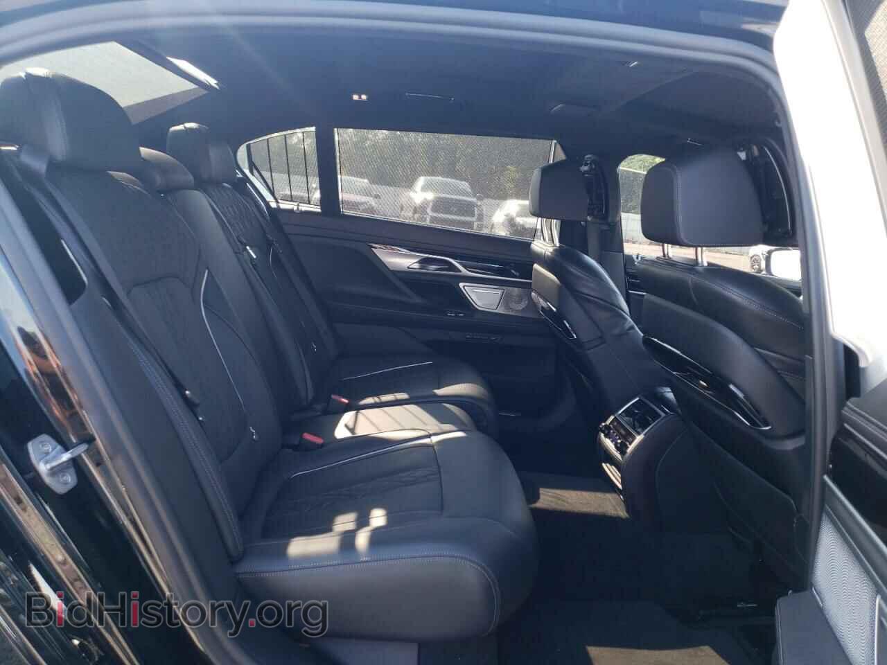 2019 BMW M7 - VIN: WBA7H6C5XKG615017 - Фото 10