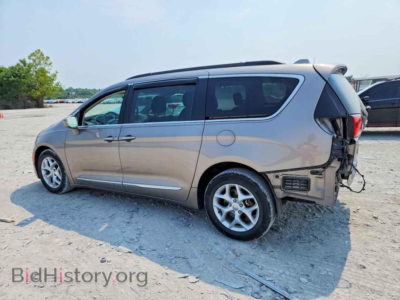 2017 CHRYSLER PACIFICA - VIN: 2C4RC1BG8HR608106 - Photo 2