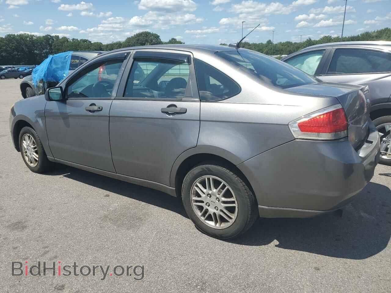 2011 FORD FOCUS - VIN: 1FAHP3FN2BW100108 - Фото 2