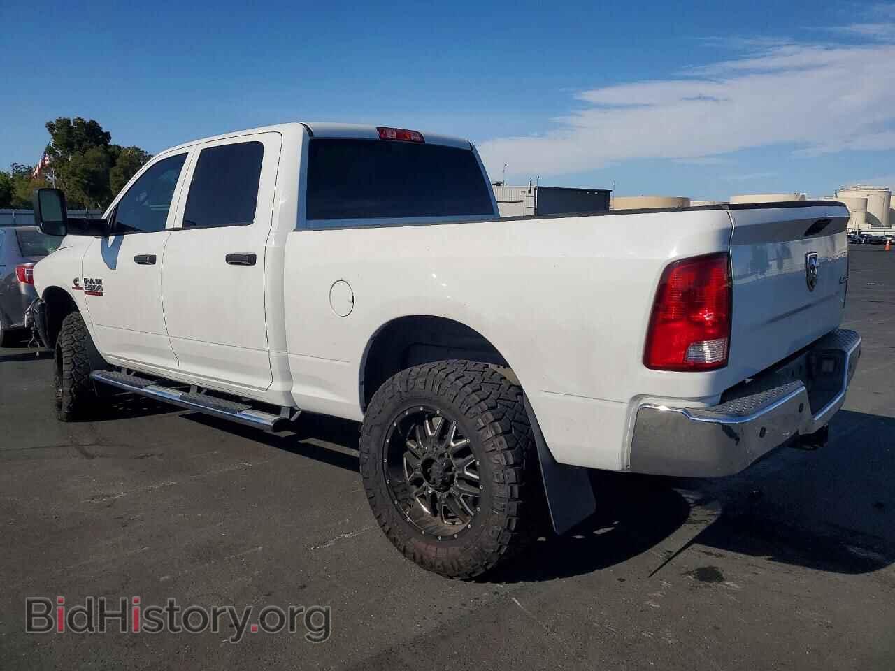 2018 RAM 2500 - VIN: 3C6UR5CL4JG269309 - Photo 2
