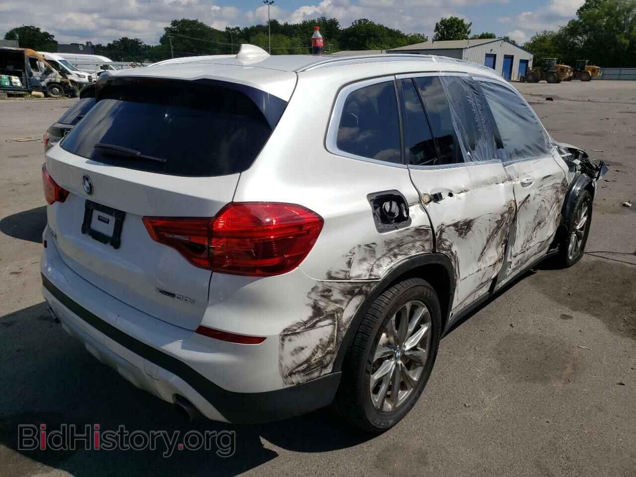 2018 BMW X3 - VIN: 5UXTR9C54JLD74529 - Фото 3
